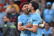 4-3！2-1！疯狂一夜，拜仁让三追四，曼城逆袭进决赛，阿森纳险胜